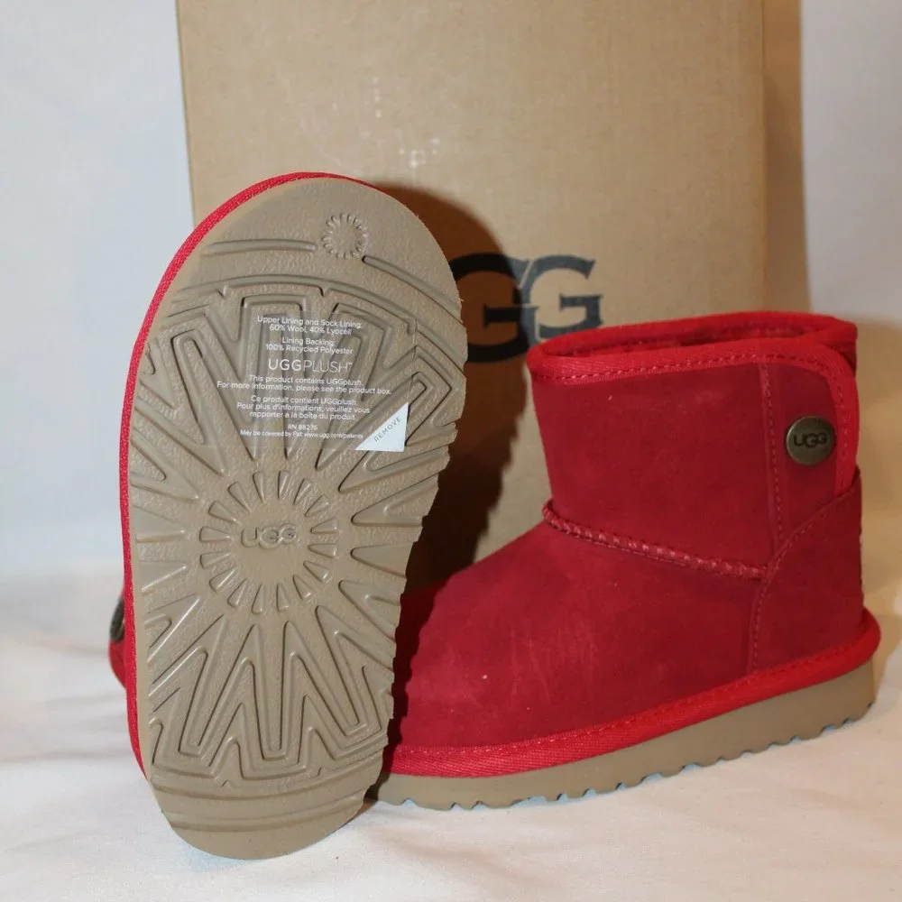 NIB UGG TODDLER JONA CLASSIC SHORT SNAP ACCENT SUEDE SHEARLING LINED‎ BOOTS RED